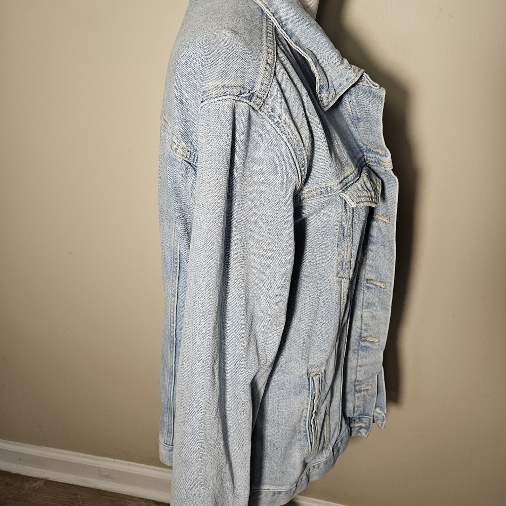 Forever 21 Los Angeles light wash denim jacket womens size s. - Picture 15 of 16